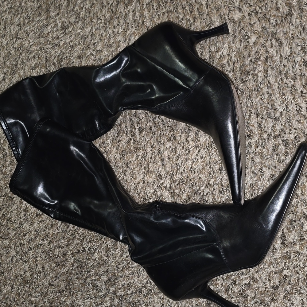 Donald J. Pliner Black Winter Boots